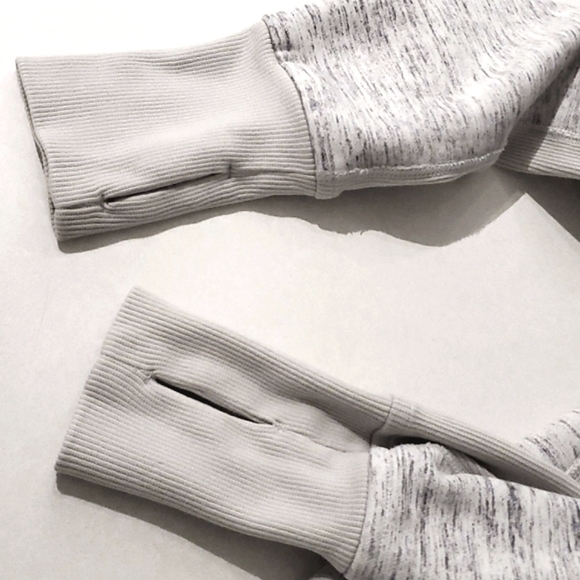 Lululemon Heathered Grey Scuba Hoodie Thumbholes Size 6 - Picture 9 of 10